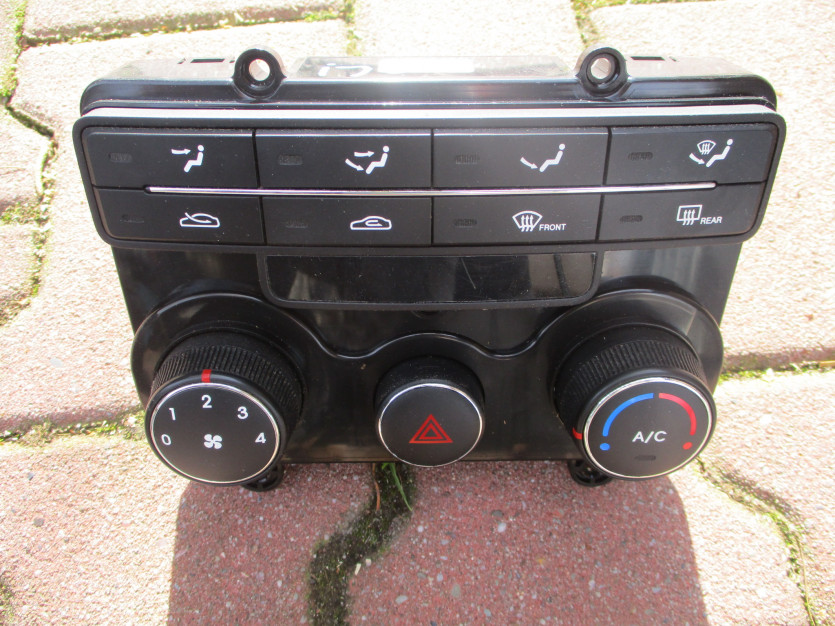 HYUNDAI I30 PANEL NAWIEWU 97250-2LXXX