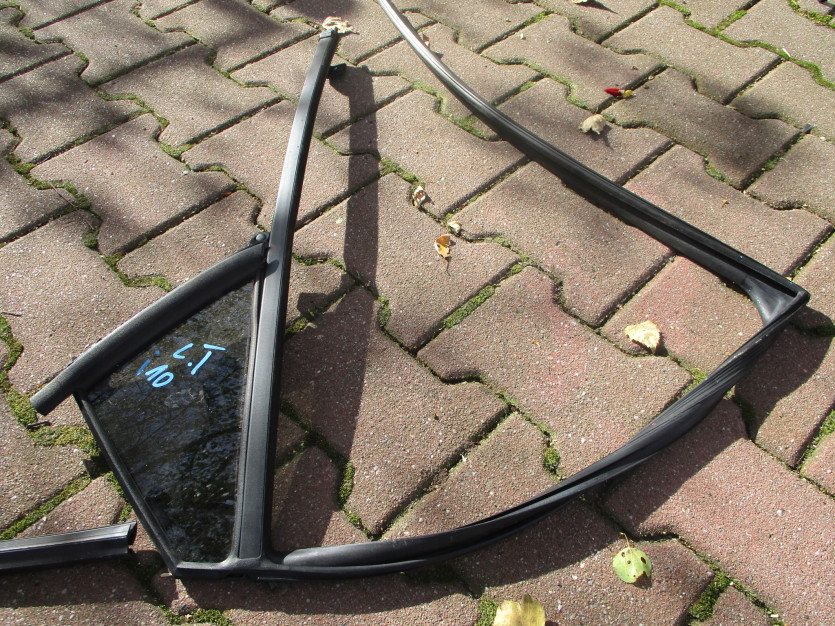 HYUNDAI I10 II 5D 2017 R. SZYBA LEWY TYŁ