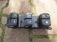 HYUNDAI I10 II 5D 2017 R. PRZEŁACZNIK SZYB L. P.