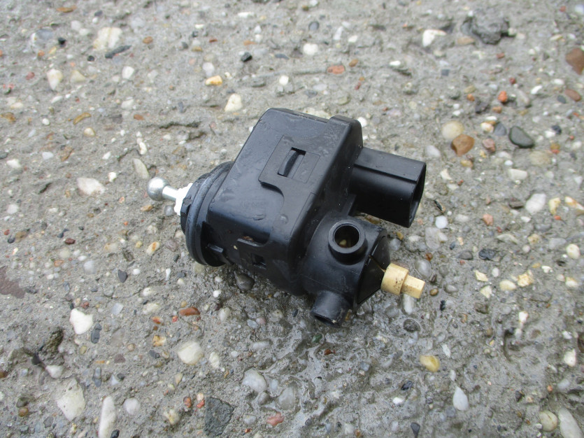 SWIFT MK6 07 R. SILNICZEK REGULACJI LAMPY PRAWY