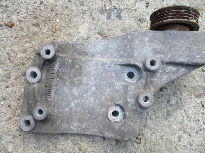 SWIFT G3X IGNIS LIFT 1.3 PODSTAWA KOMPRESORA ROLKA