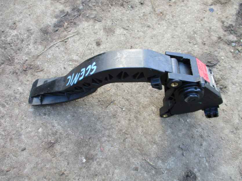 SCENIC III LIFT 2.0 DCI 13.R PEDAŁ GAZU