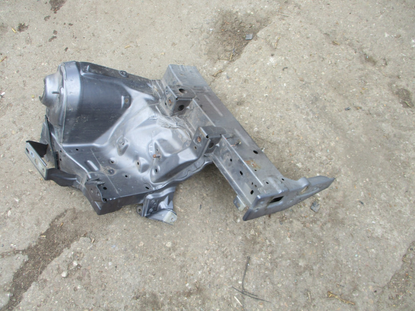 HYUNDAI I20 08 R. 5D PODŁUŻNICA PRAWA