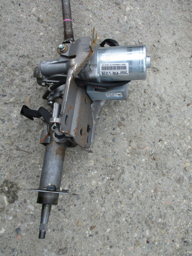 NISSAN TIIDA WSPOMAGANIE