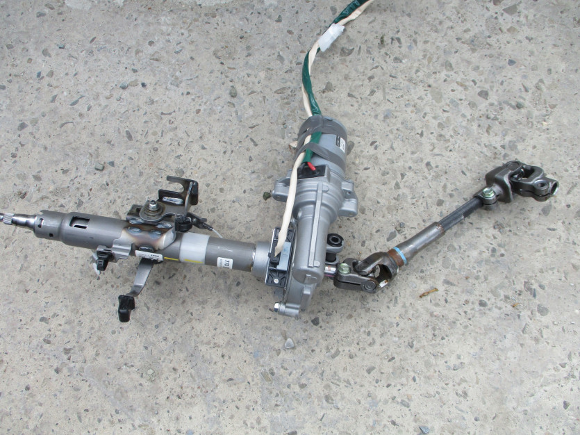 SUBARU TREZIA TOYOTA VERSO S WSPOMAGANIE