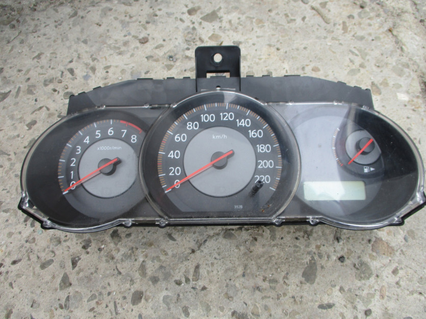 NISSAN TIIDA SILNIK 1.6 16V LICZNIK