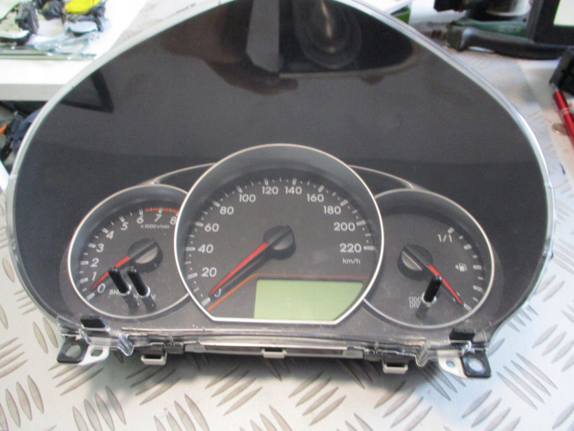 SUBARU TREZIA TOYOTA VERSO LICZNIK 83800-52Z21