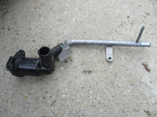 TREZIA TOYOTA VERSO S 1.33 OBUDOWA TERMOSTATU