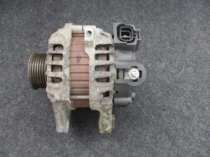 HYUNDAI I20 08 R. 1.4 B ALTERNATOR 37300-2B101