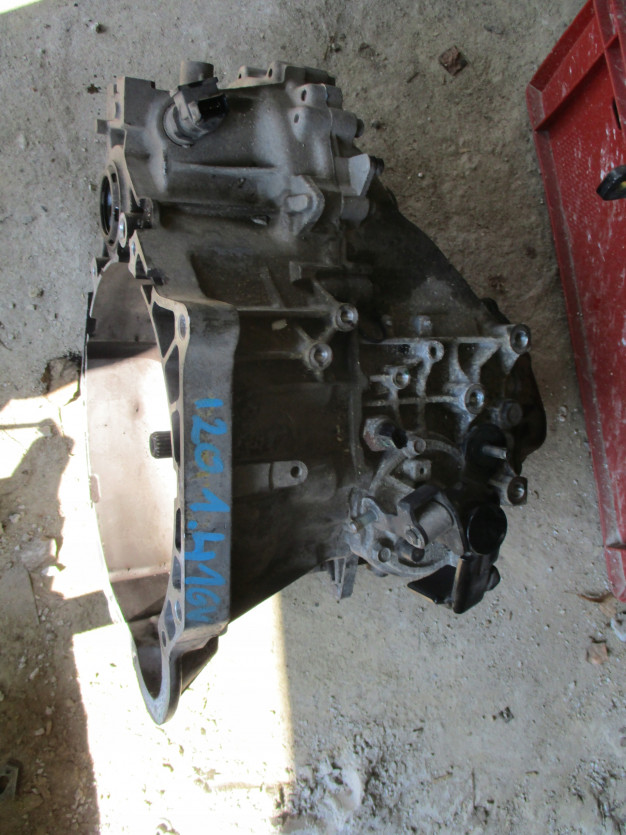 HYUNDAI I20 08-12 1.4 BENZYNA SKRZYNIA T8M5