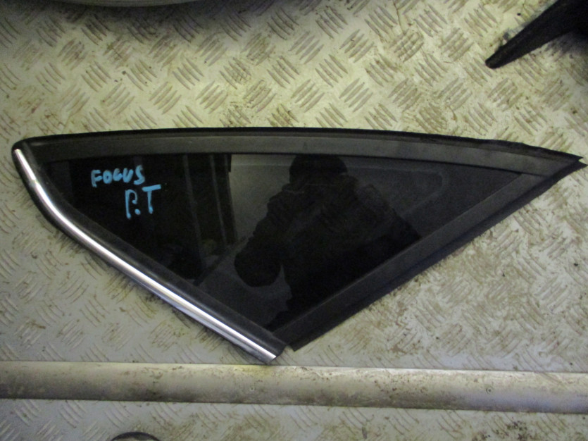 FORD FOCUS MK3 SEDAN SZYBA PRAWY TYŁ 2014 R