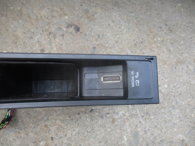 MEDIA INTERFEJS VW TIGUAN LIFT 5N0035729A