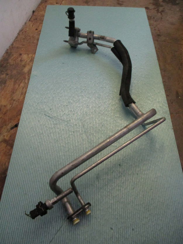 VOLVO V40 D2 2.0 D15 R. RURKA KLIMATYZACJI