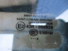 FOCUS MK3 SEDAN SZYBA PRAWY PRZÓD