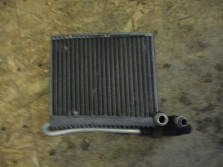 VOLVO V40 D2 2.0 D15 R. NAGRZEWNICA