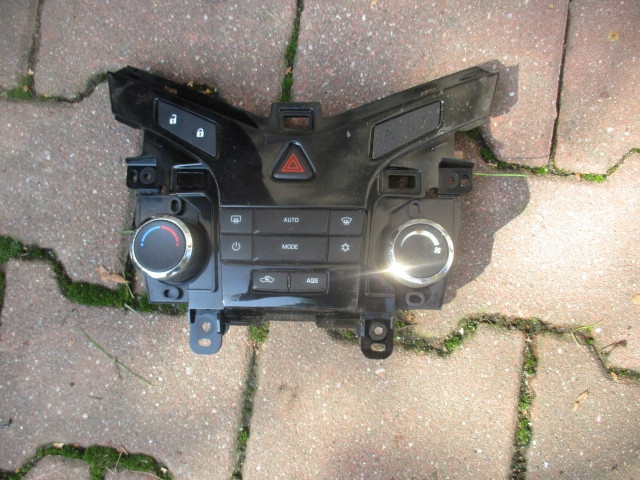 CHEVROLET CRUZE PANEL NAWIEWU 3870578