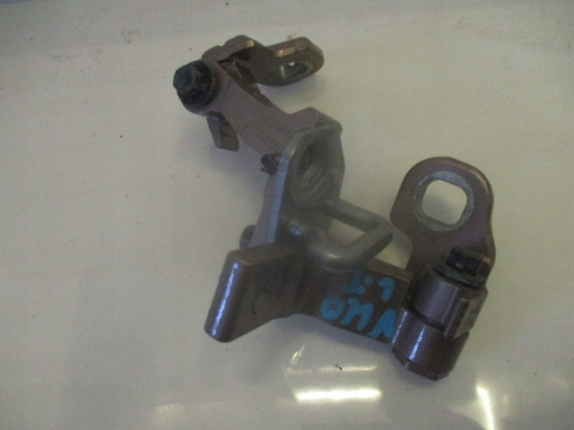 VOLVO V40 D2 15 R. ZAWIASY DRZWI LEWY TYŁ 708-46