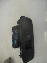 VOLVO V40 D2 15R. PRZEŁĄCZNIK SZYBY PRAWY PRZÓD