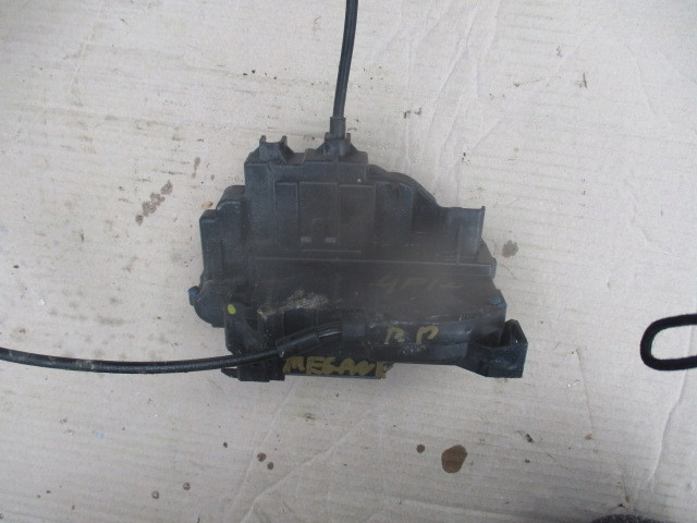 MEGANE III KOMBI ZAMEK PRAWY PRZÓD 4PIN