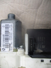 RENAULT MEGANE III SILNICZEK SZYBY LEWY TYŁ