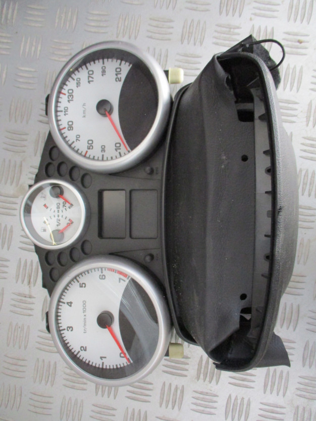 PEUGEOT 207 1.4 16V LICZNIK ZEGAR 9662903880