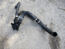 VOLVO V40 D2 2.0 D. WAZ WODY OBUDOWA TERMOSTATU