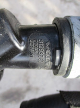 VOLVO V40 D2 2.0 D. WAZ WODY OBUDOWA TERMOSTATU