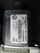 TIGUAN LIFT SILNICZEK SZYBY LEWY PRZÓD 5N0959701F