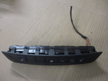 B KLASA W246 PRZEŁĄCZNIK AWARYJNYCH A2469051401