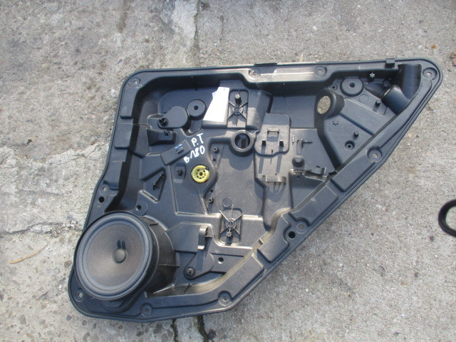 B-KLASA W246 B180 12R MECHANIZM SZYBY PRAWY TYŁ