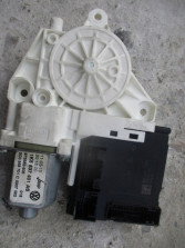 VW JETTA SILNICZEK SZYBY LEWY PRZOD 1K5837401AS