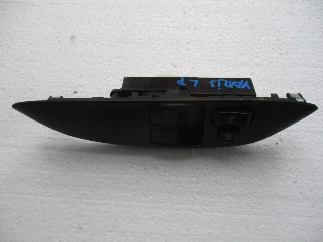 YARIS I LIFT 05 R 5D PRZEŁĄCZNIK SZYB PANEL