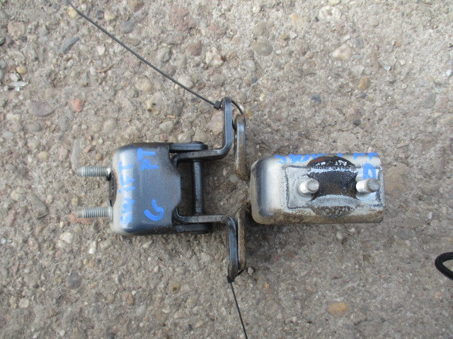 SWIFT 5D 1.3 16V MK6 07 R.ZY4 ZAWIASY PRAWY TYŁ