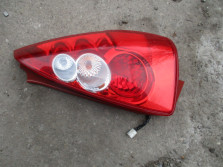 MAZDA 5 07r LAMPA PRAWY TYŁ PRAWA