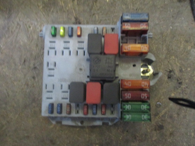 DUCATO BOXER 02 SKRZYNKA BEZPIECZNIKÓW 1332043080