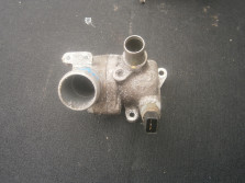 KIA VENGA 1.4 CRDI OBUDOWA TERMOSTATU