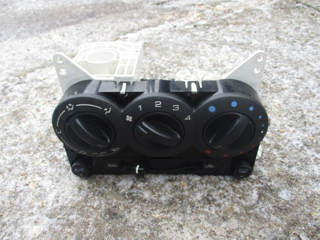 SUZUKI IGNIS LIFT 04-08 JUSTY PANEL NAWIEWU KLIMA