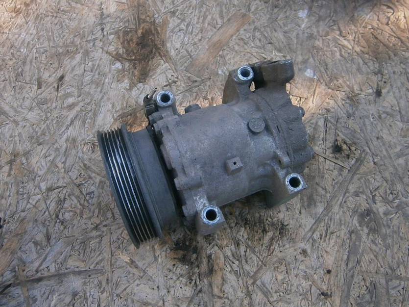 RENAULT THALIA 1.4 16V SPRĘŻARKA KLIMATYZACJI 99