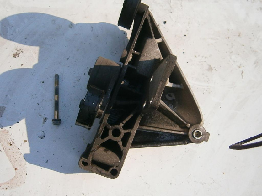 LANCIA Y YPSILON MOCOWANIE SPRĘŻARKA 2002 R.