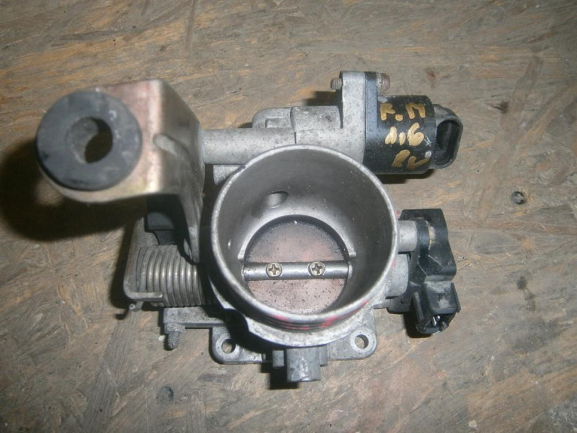 MEGANE 1,6 8V PRZEPUSTNICA GAZU 7700861679D