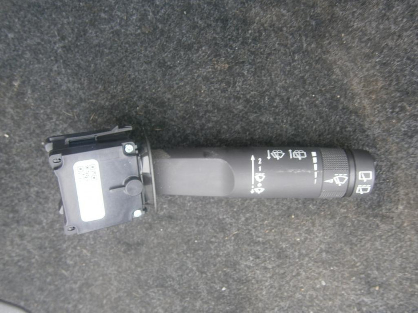 AVEO 1,3 D T300 PRZELACZNIK WYCIERACZEK 12r