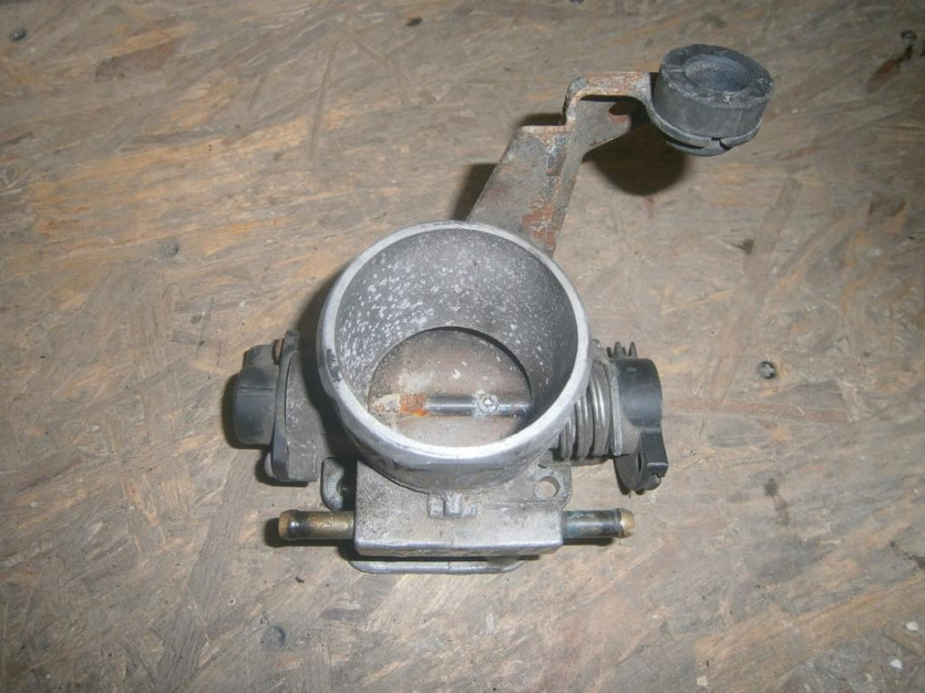 MEGANE 1,6 16V PRZEPUSTNICA GAZU POWIETRZA