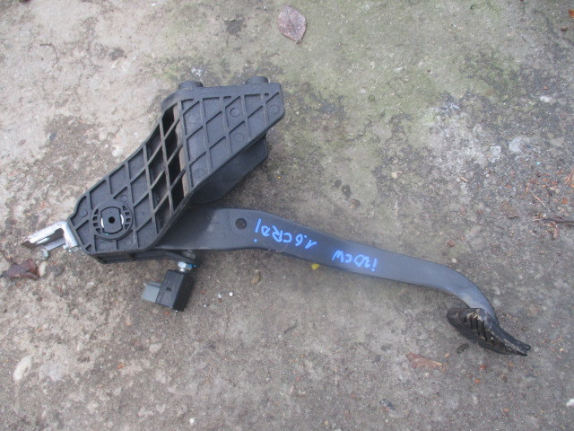 HYUNDAI I30 1.6 CRDI PEDAŁ HAMULCA