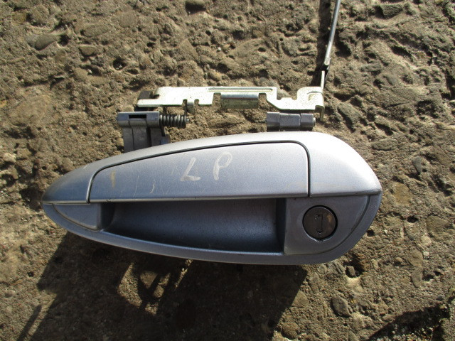 FIAT GRANDE PUNTO 5d KLAMKA LEWA PRZEDNIA