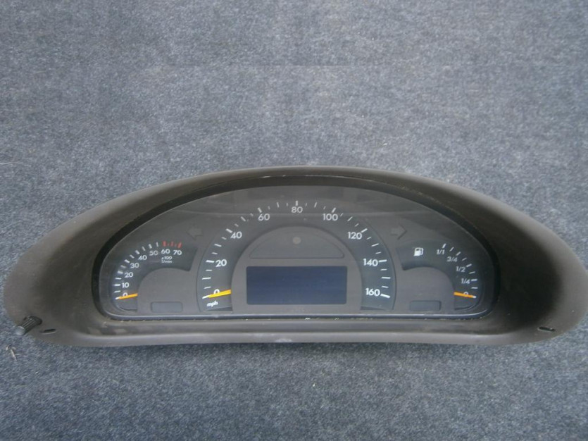 MERCEDES C240 W203 2,6 4MATIC LICZNIK A2035408011