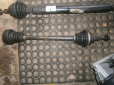 VW GOLF V 1.4 16V FSI POLOS LEWA