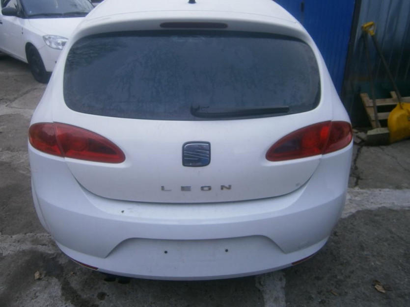 SEAT LEON 2 II 08 KLAPA TYŁ TYLNA LB9A BIALA