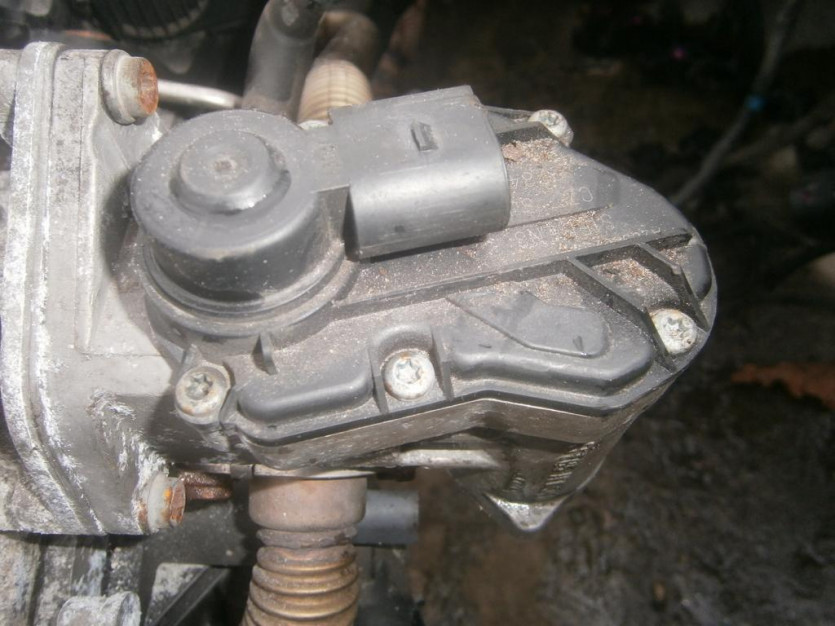 VW GOLF V 2005 R. BKG 1.4 16V FSI ZAWÓR EGR