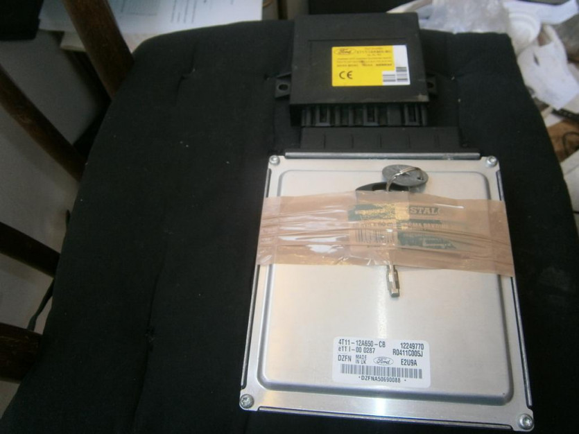 TRANSIT CONNECT 1.8 TDCI KOMPUTER 4T1112A65CB 05R