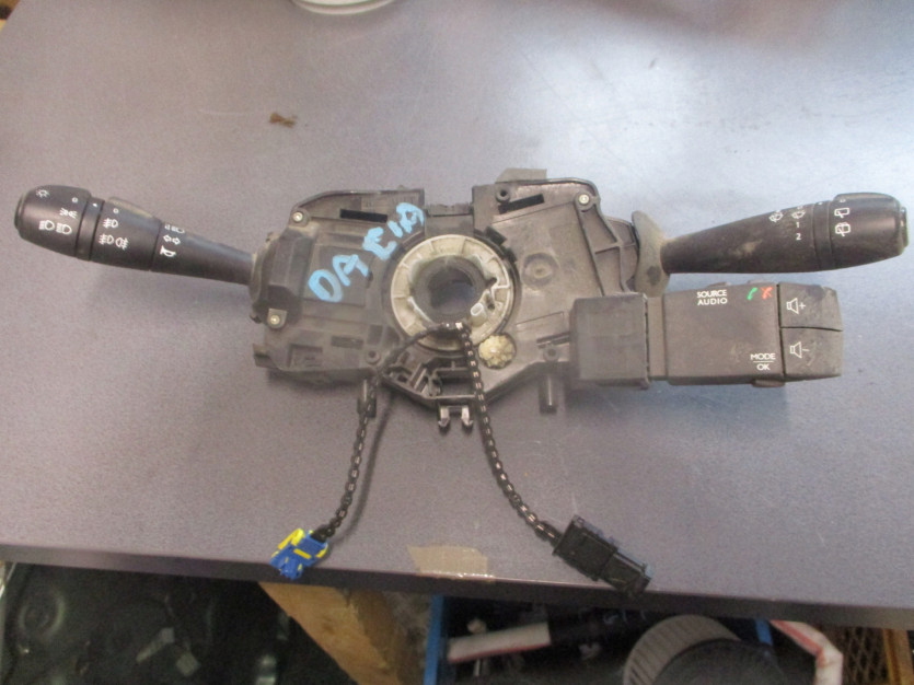 DACIA LODGY PRZEŁĄCZNIK